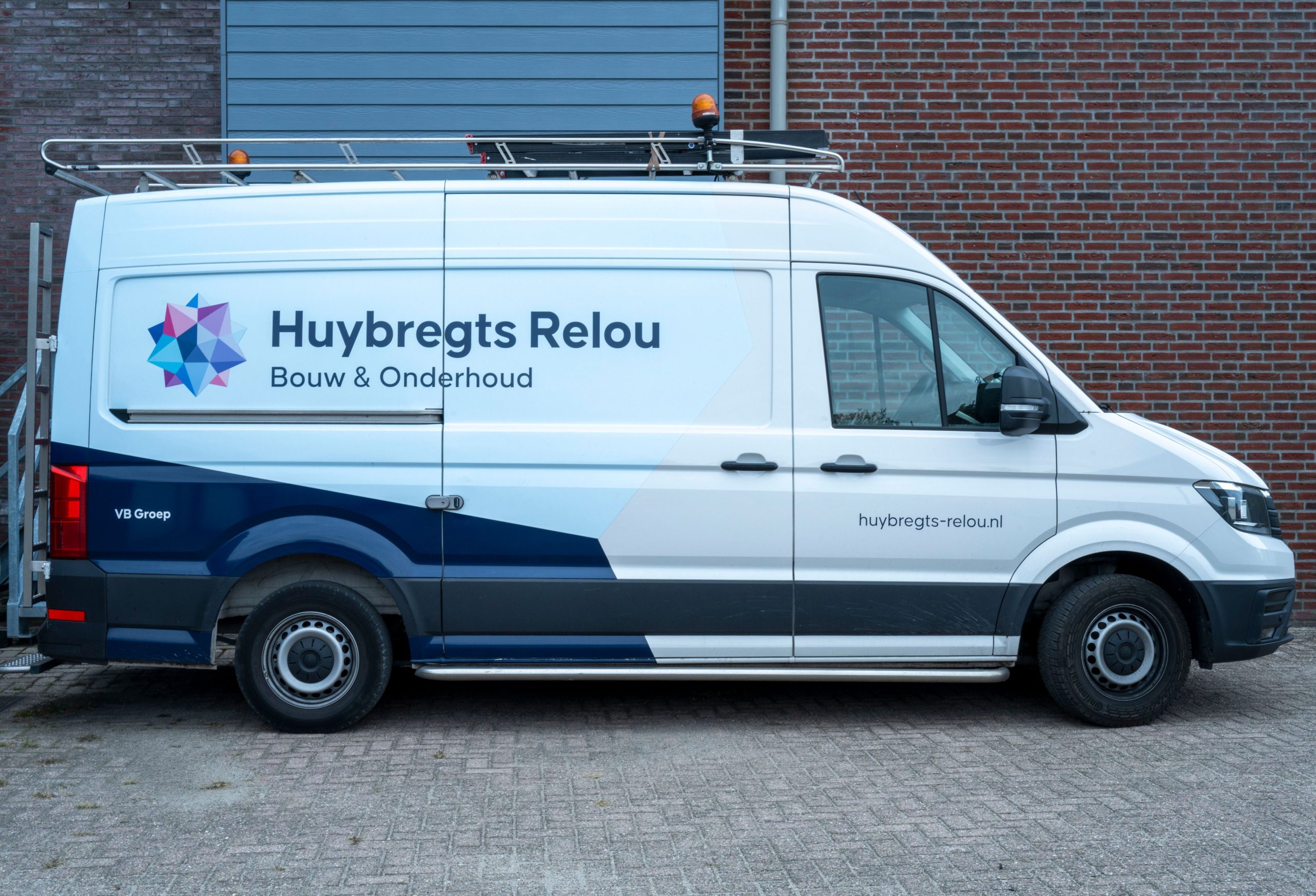 huybregts-bestelbus-belettering
